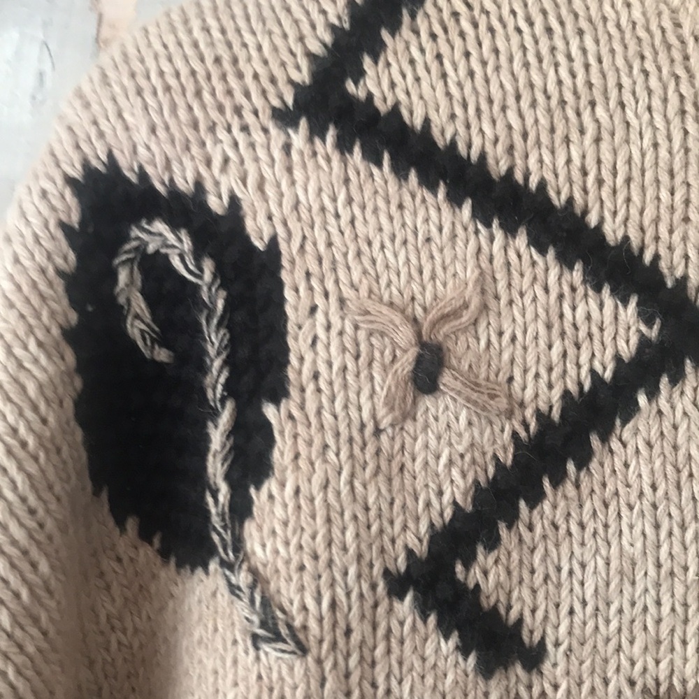 Siegrid Olsen Cozy Beige Patterned Sweater - Picture 5 of 10